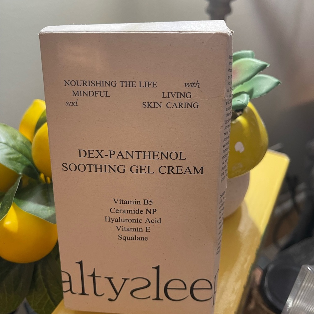 NIB Saltysleep Dex-Panthenol Soothing Gel Cream (Korean Skincare) - Picture 4 of 6